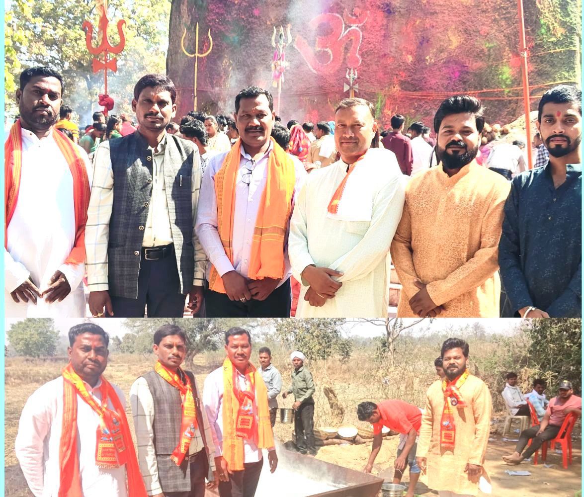 महाशिवरात्रि पर शिवभक्ति में लीन हुए नगर पालिका अध्यक्ष और पार्षदगण, जलाभिषेक कर मांगी नगर की खुशहाली