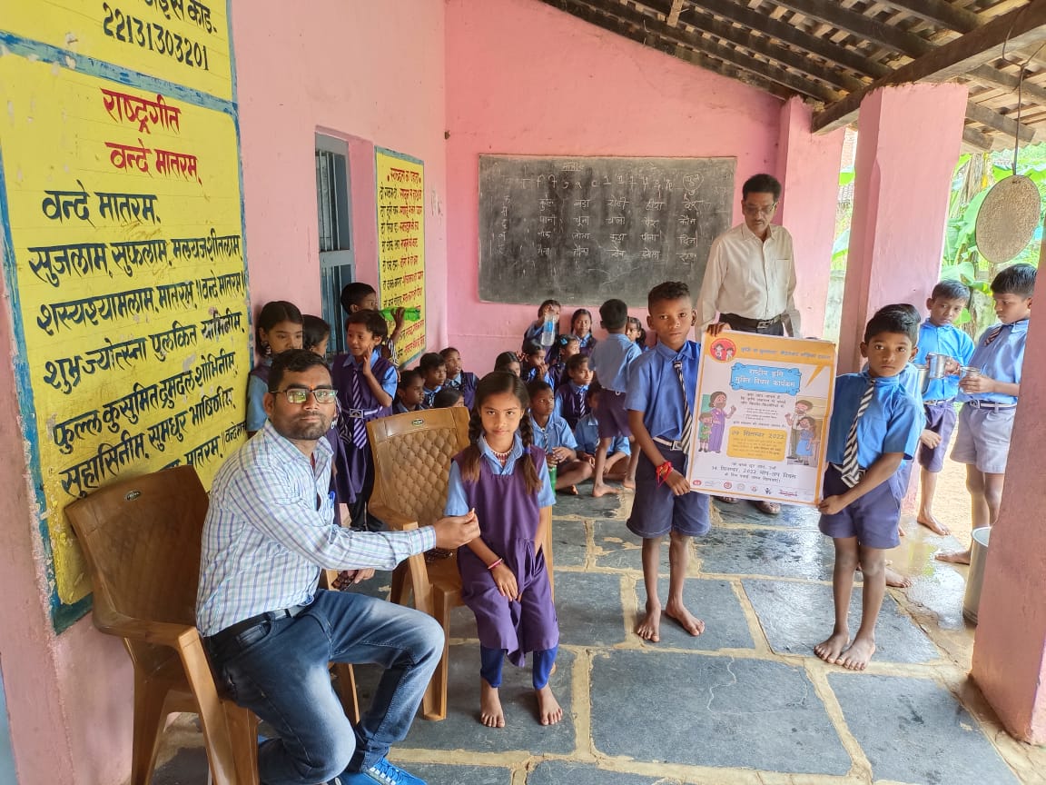 “वनांचल विकास खण्ड नगरी के 538 स्कूलों में राष्ट्रीय कृमि मुक्ति दिवस पर बच्चों को खिलाई गई एल्बेंडाजाल गोली”