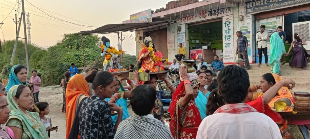 देवउठनी एकादशी के मौके पर गौरा गौरी महोत्सव का भव्य आयोजन रहा।।