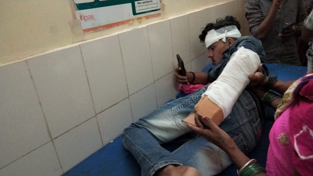 बाईक सवार युवक गिरा गंभीर रूप से घायल