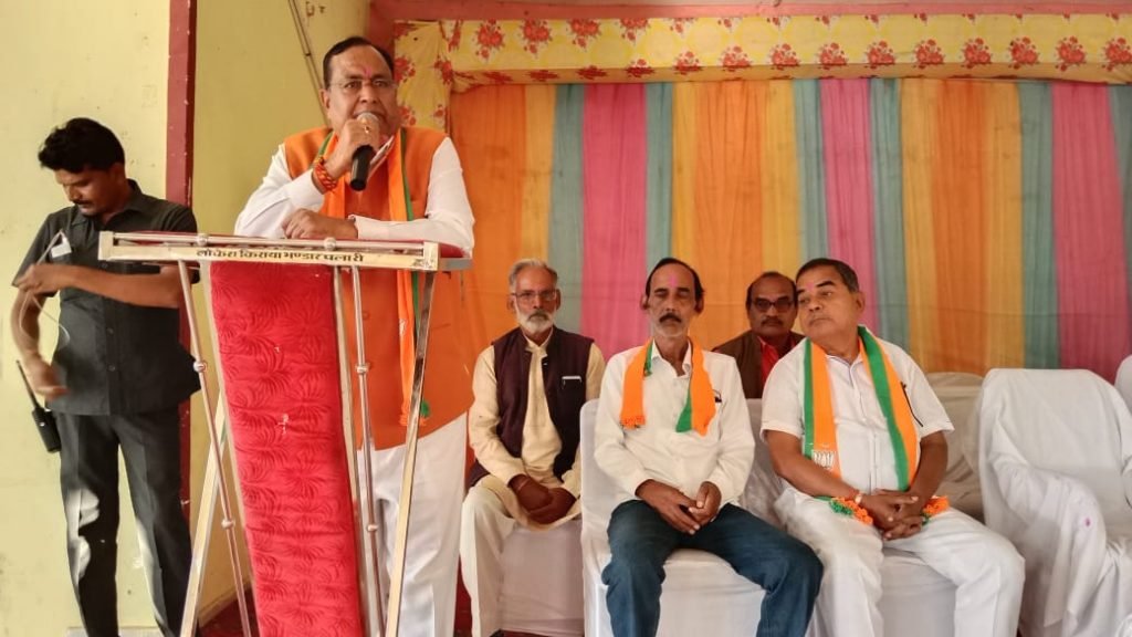 भाजपा के BLA2 संयोजक सहसंयोजक की बैठक में शामिल हुए – पूर्व विधानसभा अध्यक्ष गौरीशंकर अग्रवाल