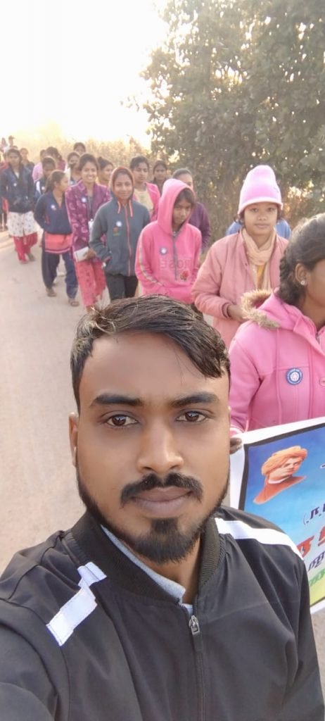 स्वस्थ तन ,मन के लिए योग करें- ईश्वर