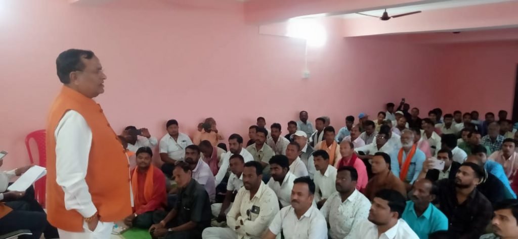 लवन भाजपा मंडल BLA 2, संयोजक सहसंयोजक की बैठक में शामिल हुए पूर्व विधानसभा अध्यक्ष गौरीशंकर अग्रवाल