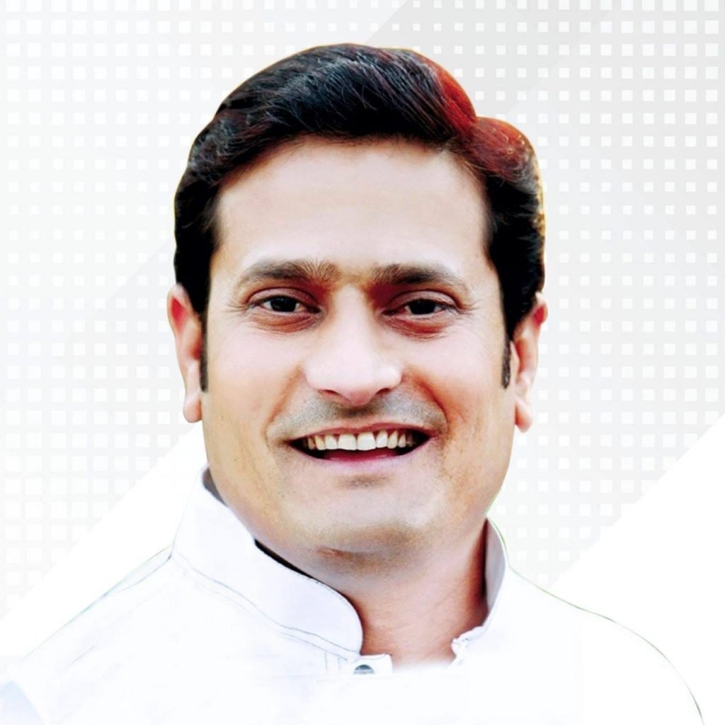 छत्तीसगढ़ के कांग्रेस विधायकों का वंदे भारत ट्रेन में भारी भरकम किराया को लेकर कड़ी आपत्ति नहीं जायेंगे हरी झण्डी दिखाने