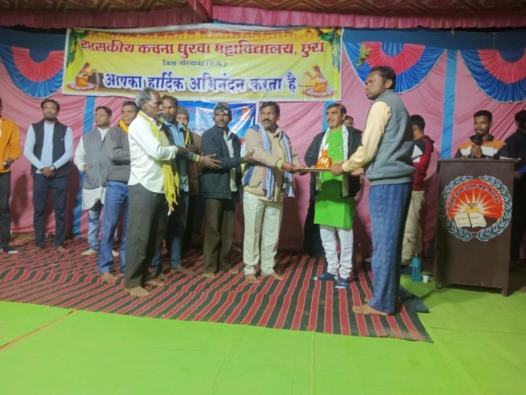 एनएसएस शिविर में कवियों ने सुनाए शिक्षा बेटी किसान पर कविताएं