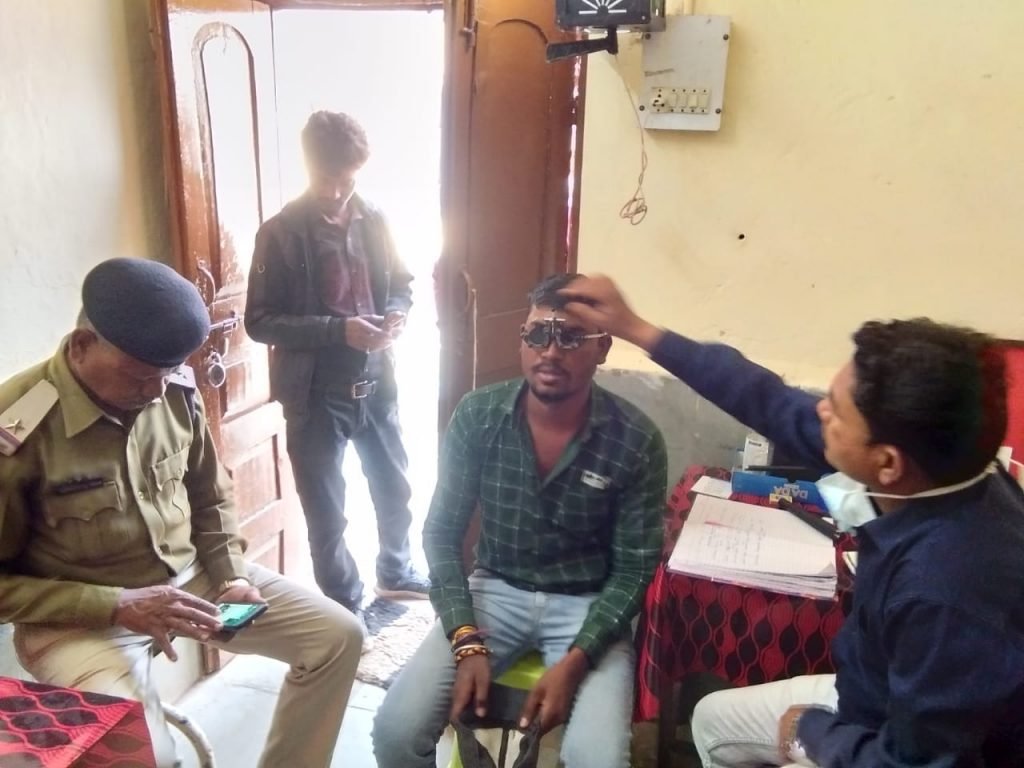 जिला बलौदाबाजार-भाटापारा पुलिस द्वारा 33वां सड़क सुरक्षा सप्ताह का आज चौंथा दिन