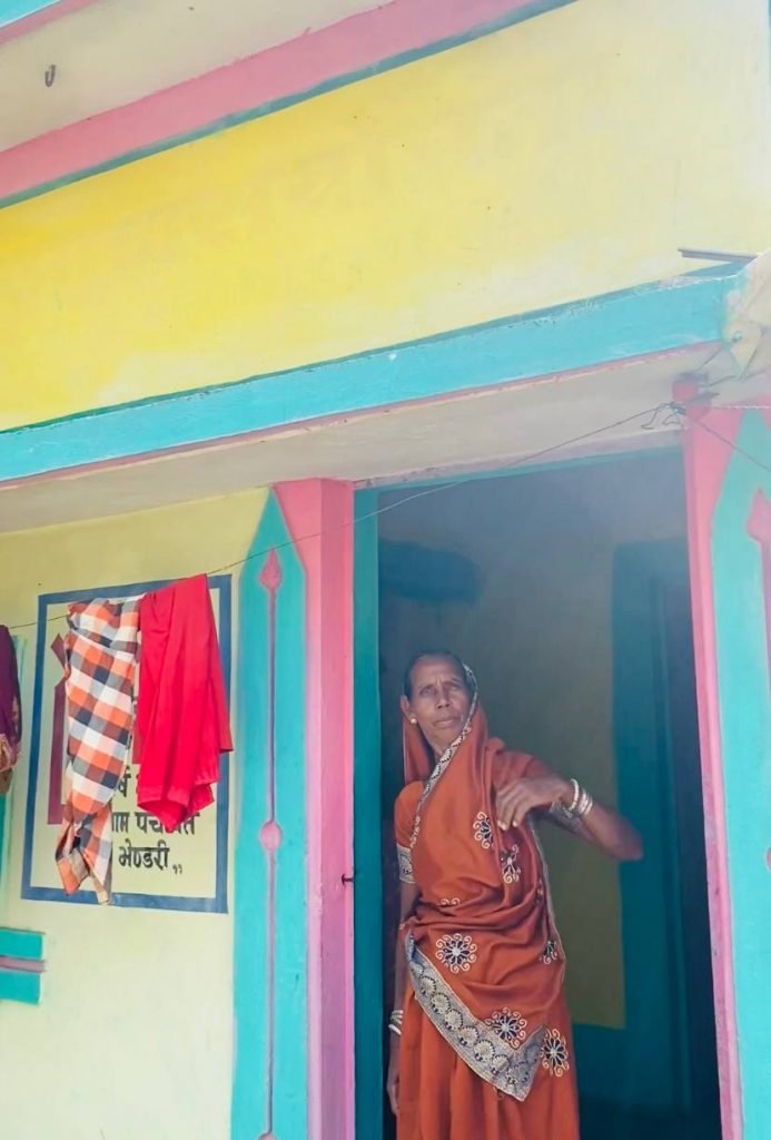 प्रधानमंत्री आवास योजना से सुरक्षित जगह रहने का सहारा मिला