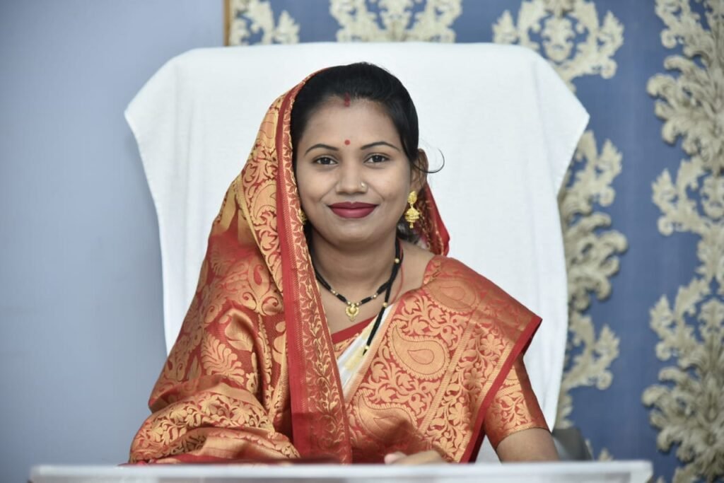 सुकमा में जवान शहीद, मुख्यमंत्री गुलाब की पंखुड़ियों से कर रहे अपने नेताओं का स्वागत- गीता घासी साहू