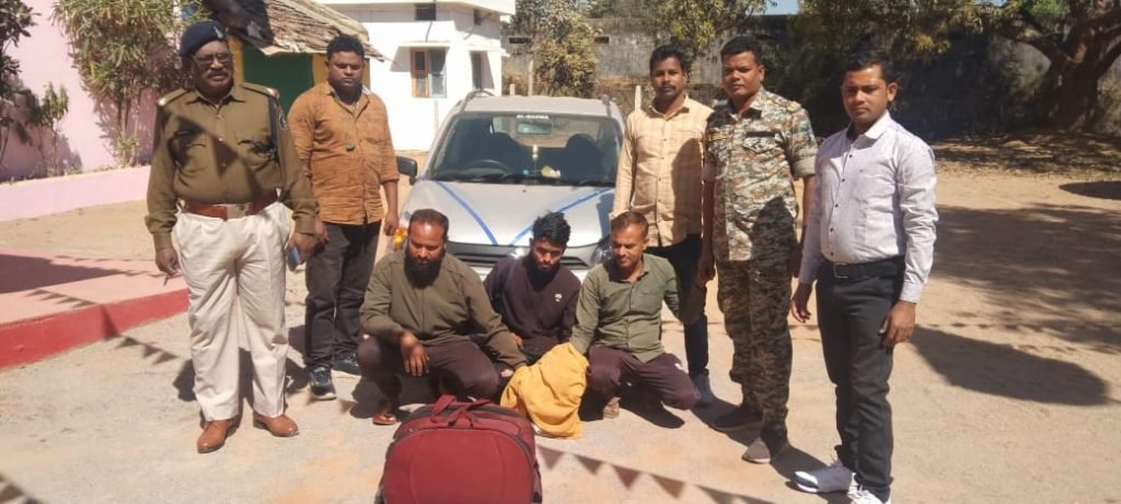 अल्टो कार के डिक्की में भरे मादक पदार्थ गांजा सहित तीन तस्कर गिरफ्तार पहुंचे जेल