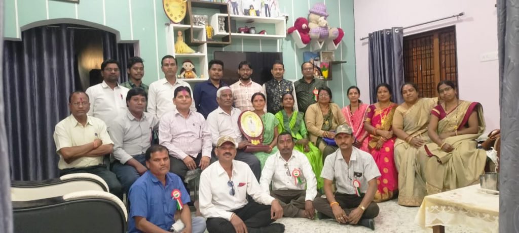 सेवानिवृत प्रधान पाठक का विदाई सह सम्मान समारोह