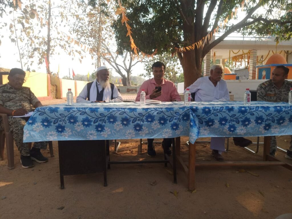 होली व शब-ए-बरात को लेकर छुरा थाना में शांति समिति की हुई बैठक, प्रेम सद्भाव व भाई चारे के साथ पर्व मनाने का लिया गया निर्णय