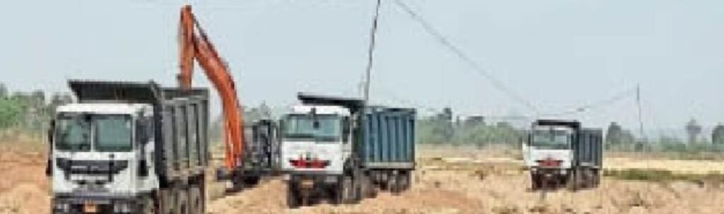 सेमरिया घाट में लीज क्षेत्र से बाहर छेछर घाट से रेत का अवैध खनन एवं परिवहन बदस्तूर जारी ।।