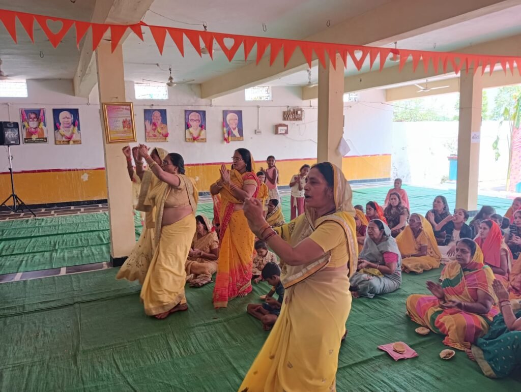 रामभक्ति में डूबे नगरवासी कथा प्रवचन भजन कीर्तन के साथ मनाया जन्मोत्सव