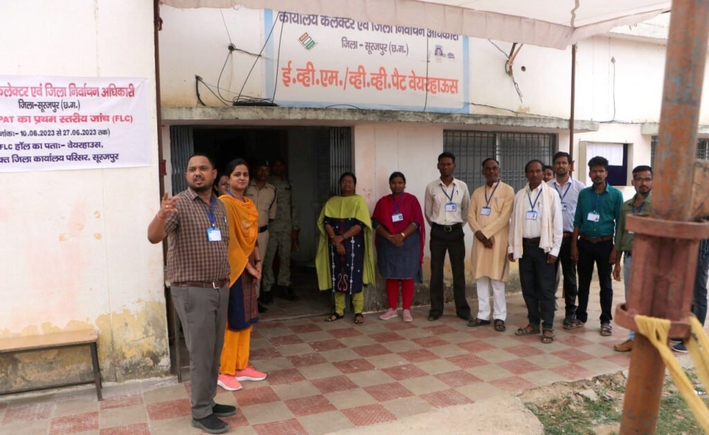 ईवीएम व्ही. व्ही. पैट का प्रथम स्तरीय जांच प्रारंभ