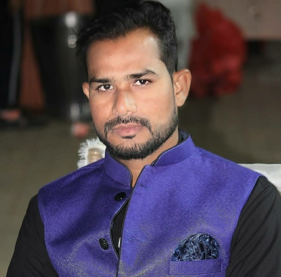 रेत के आड़ में बेशकीमती सागौन लकड़ी तेलंगाना पार भाजपा मण्डल अध्यक्ष वेंकटेश्वर यालम