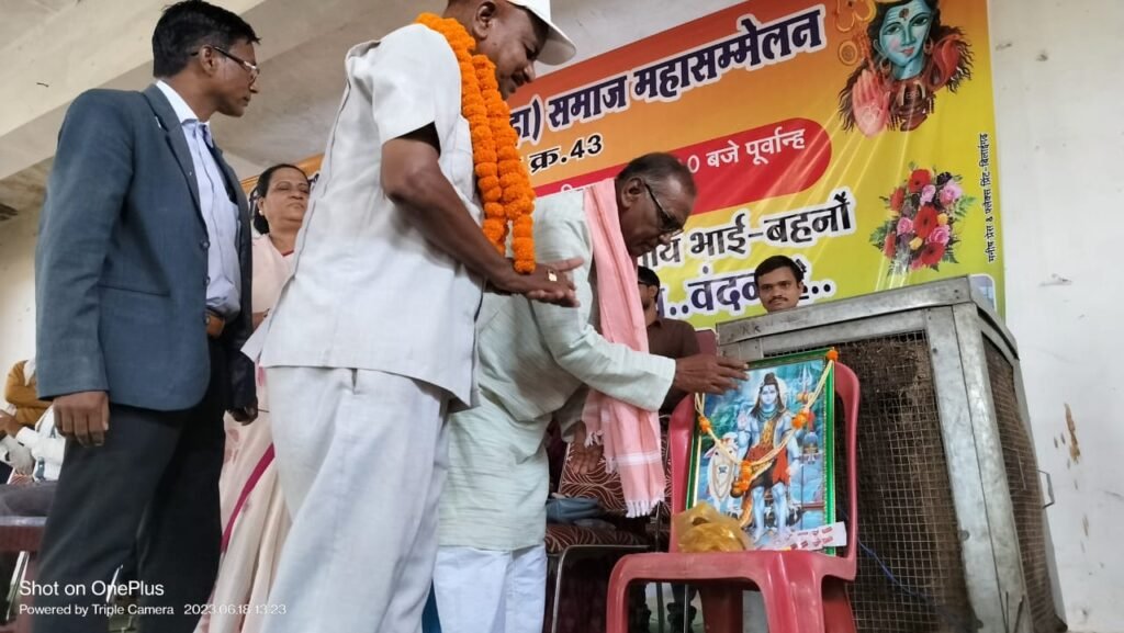 शिक्षा से ही व्यक्ति एवं समाज का सर्वांगीण विकास सम्भव है–राधेश्याम चौहान कांग्रेस नेता।