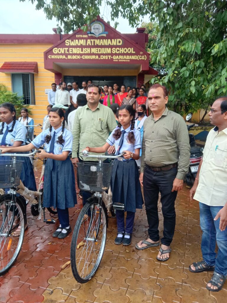 छुरा नगर में हर्षोल्लास के साथ मनाया गया शाला प्रवेश उत्सव