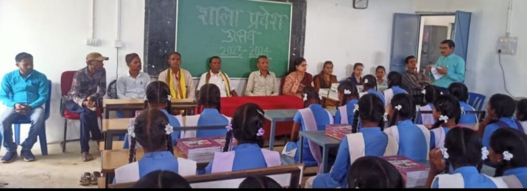 जीवन को गढ़ने में शिक्षा और अनुशासन महत्वपूर्ण