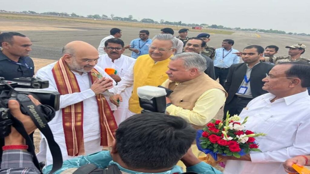 सांसद चुन्नीलाल ने गृह मंत्री अमित शाह की रायपुर एयरपोर्ट में की अगवानी