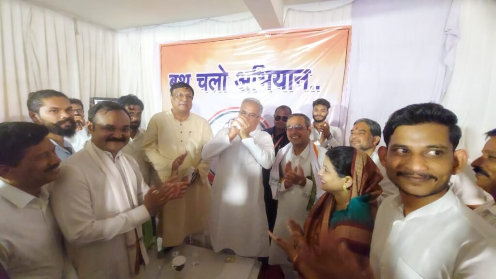 कांग्रेस के वरिष्ठ नेता पहुंचे बिलासपुर संभाग की बूथ कमेटियों में