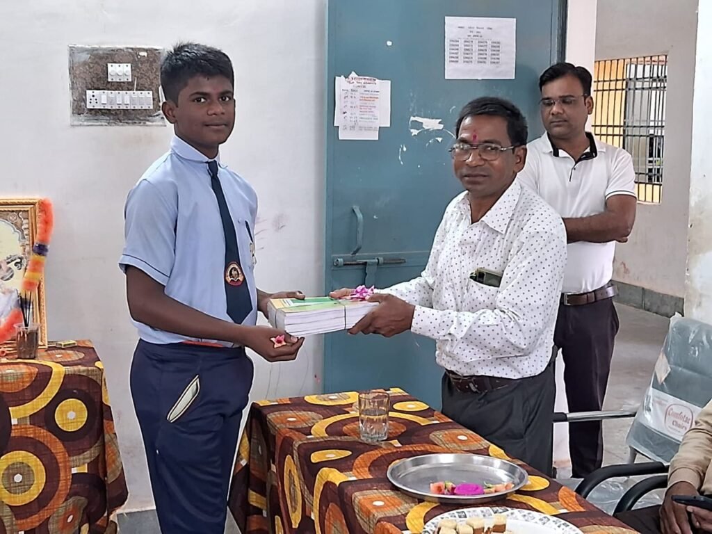 जिले में हर्षोल्लास के साथ मनाया गया शाला प्रवेश उत्सव