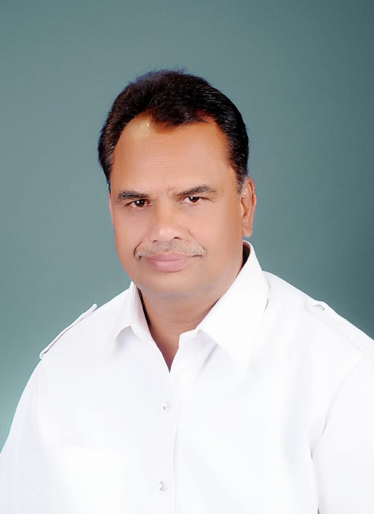 बढ़ती सीमेंट की कीमत को लेकर किसान नेता जिला पंचायत सभापति राजू शर्मा दी बड़े आंदोलन की चेतावनी