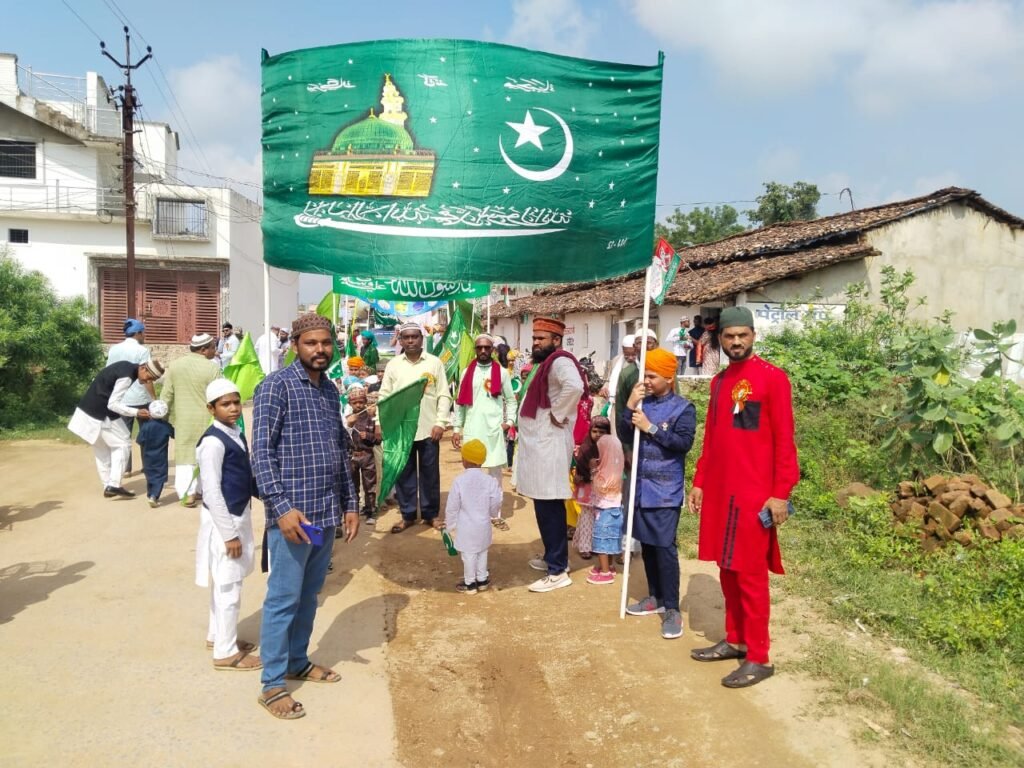 छुरा नगर मे ईदमिलादुन्नबी का त्यौहार धूमधाम से मनाया गया