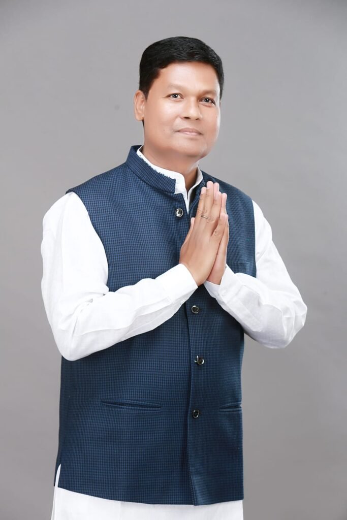 बिंद्रानवागढ़ विधानसभा मे बीजेपी के परिवर्तन यात्रा को नही मिल पा रह जन समर्थन : लोकेंद्र कोमर्रा