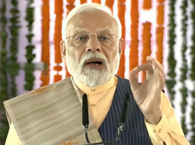 कांग्रेस ने छग को भ्रष्टाचार का गढ़ बना दिया – पीएम मोदी