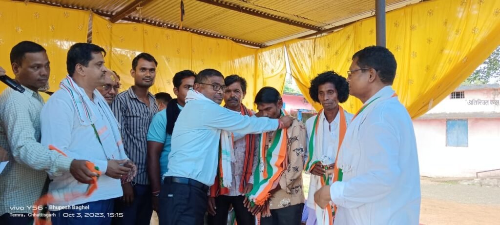 देवभोग में भाजपा के कार्यकर्ता कांग्रेस में हुए शामिल