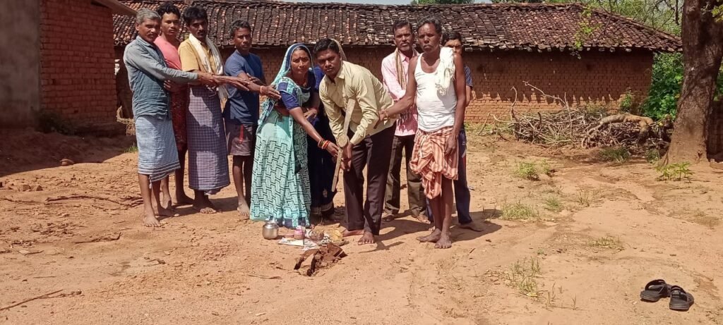 मलेवा डोंगर के गोद में बसे ग्राम रूवाड़ में बनेगा रंगमंच