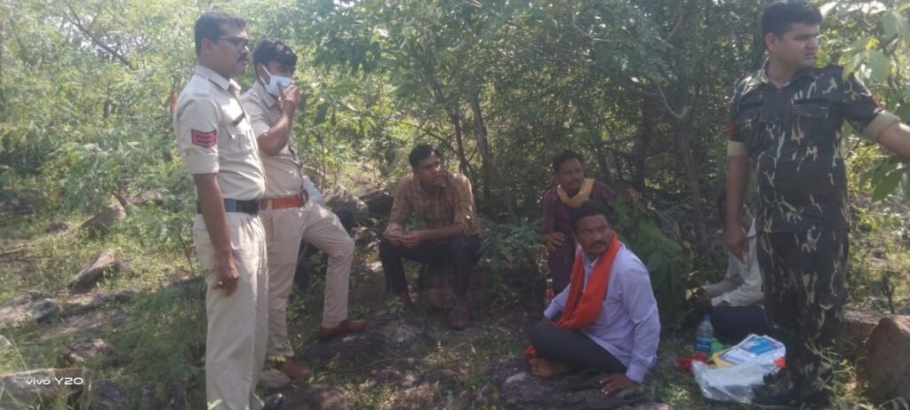 जंगल में मिला नाबालिग युवती का नर कंकाल, क्षेत्र में फैली सनसनी जाँच में जुटी पुलिस