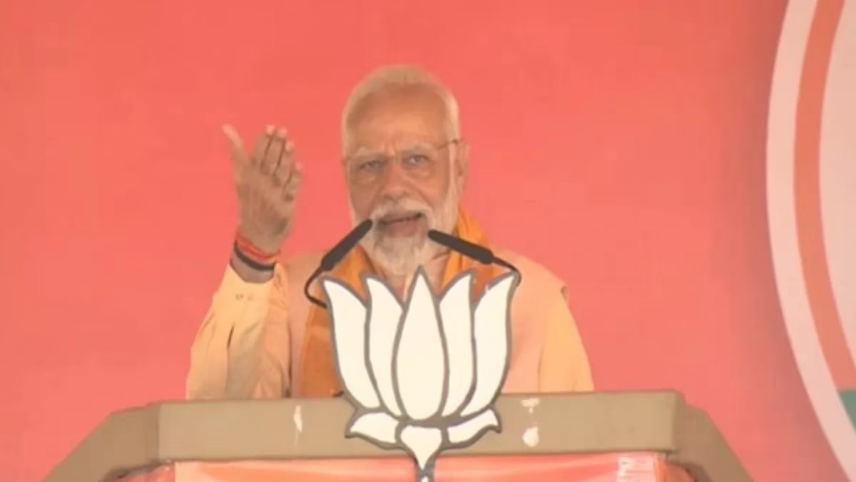 पीएम मोदी ने की मुफ्त राशन योजना पांच सालों के लिए बढ़ाने की घोषणा, कहा:मुझे पढ़ने की जरूरत नहीं की गरीबी क्या है।