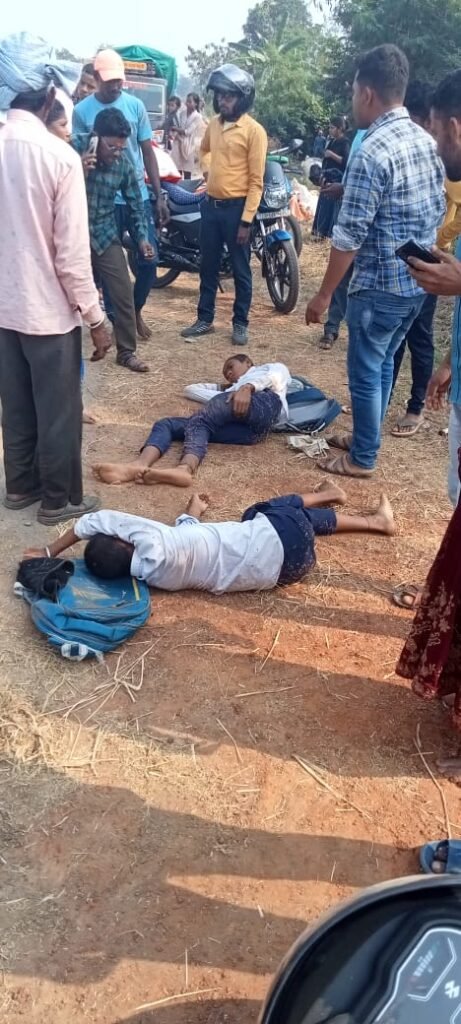 नशे में धुत ड्राइवर ने स्कूली बच्चों को मारी टक्कर ,तीनो बच्चो को रायपुर रेफर