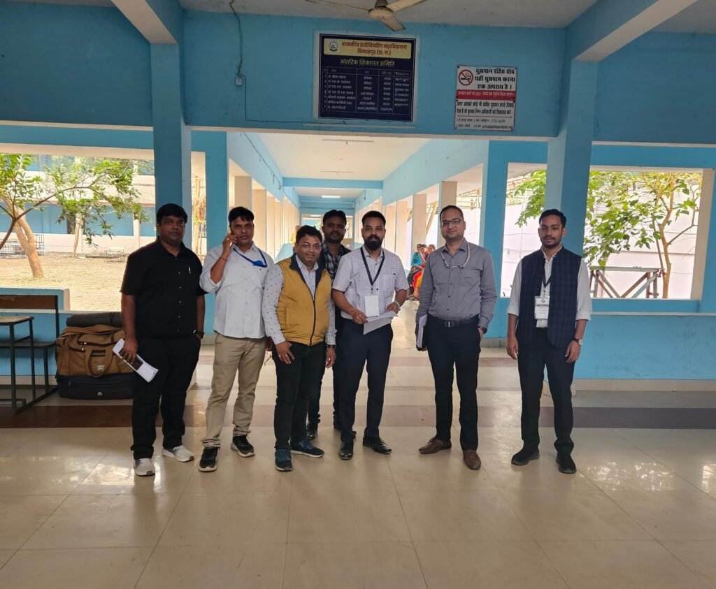 सीईओ ऑफिस के उप मुख्य निर्वाचन पदाधिकारी ने किया स्ट्रांग रूम का निरीक्षण