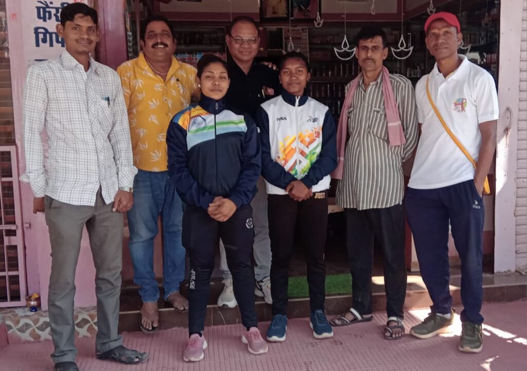 खेलो इंडिया के लिए छुरा की तीन बेटियां कलकत्ता रवाना