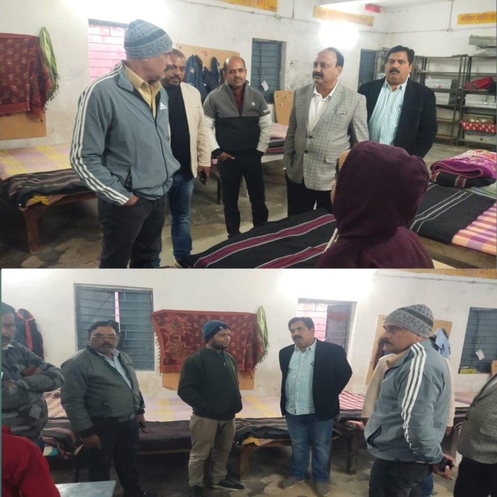 प्रशासनिक अधिकारी कर्मचारी आए एक्शन मोड पर।