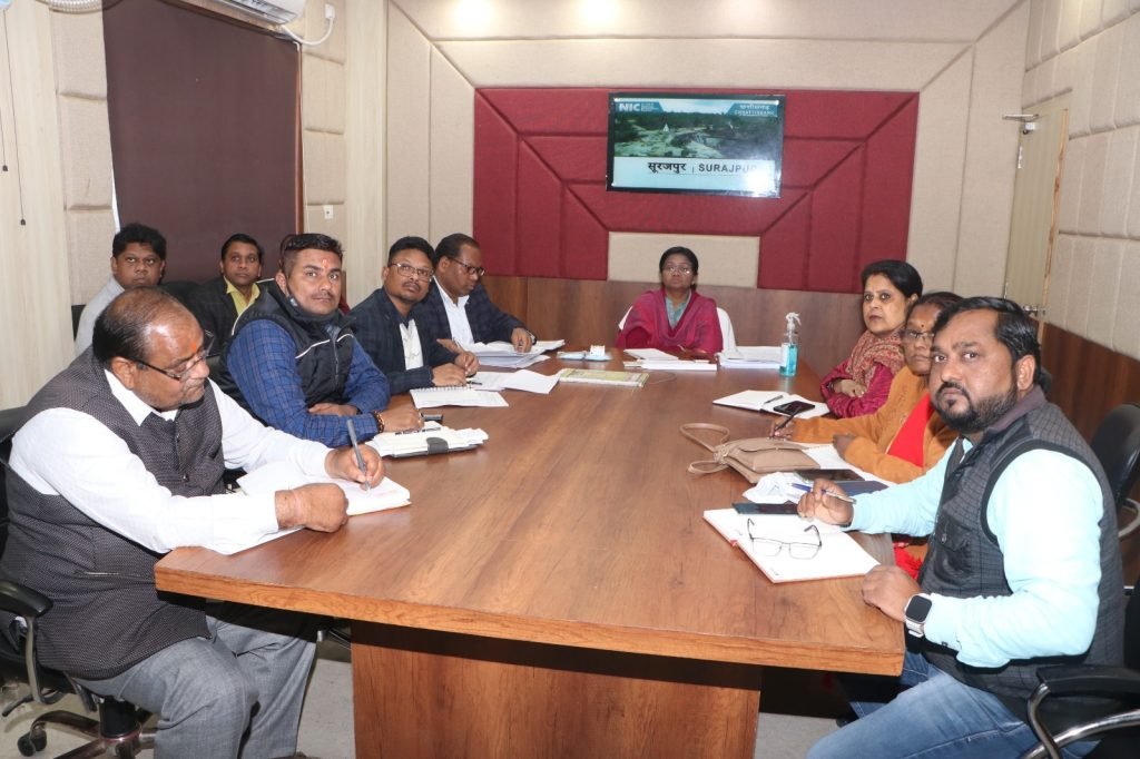 वीडियो कॉन्फ्रेंसिंग द्वारा मुख्यमंत्री की अध्यक्षता में छत्तीसगढ़ राज्य में कोविड -19 की वर्तमान स्थिति को लेकर हुई समीक्षा