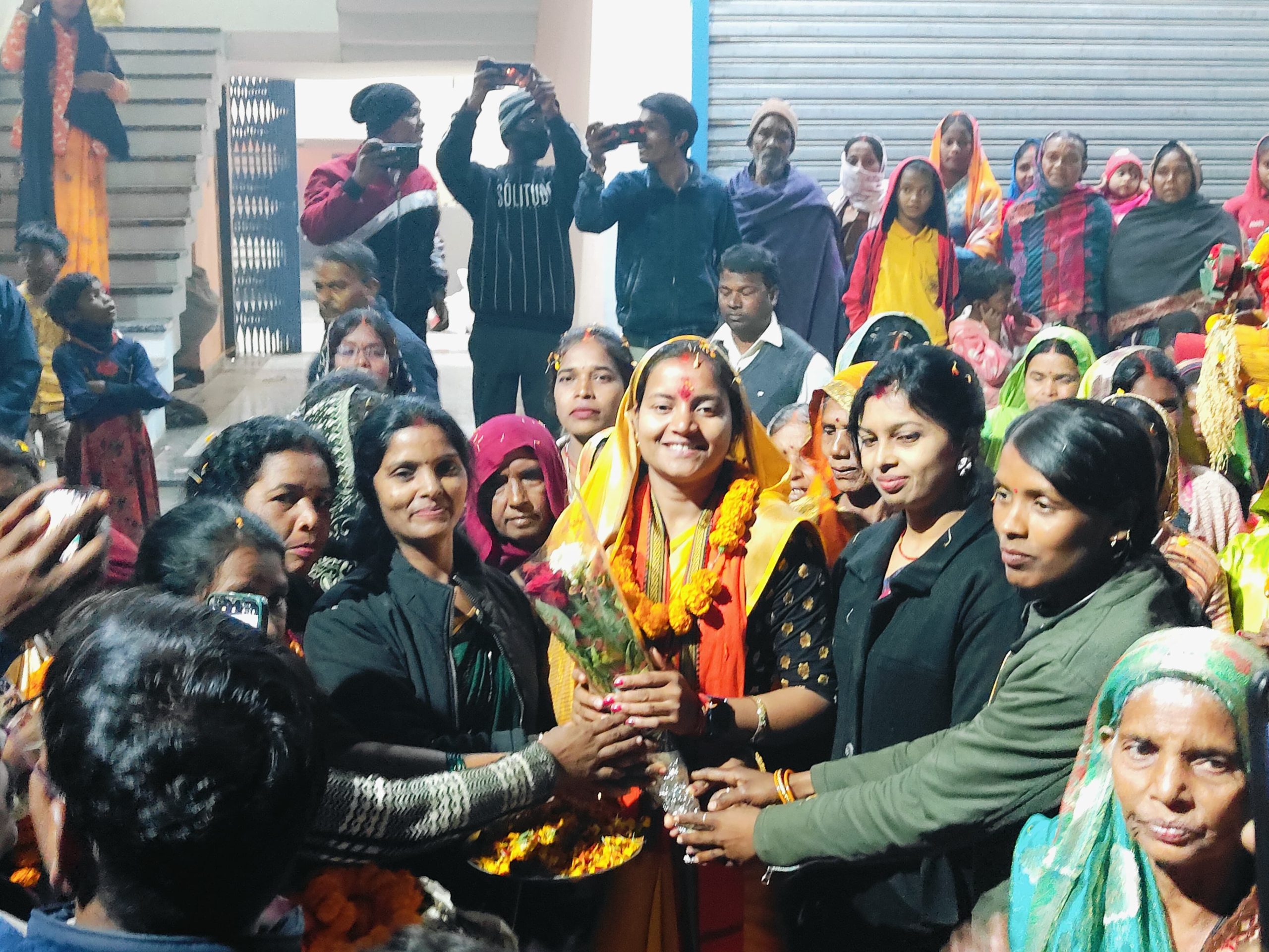 कैबिनेट मंत्री बनने के पश्चात प्रथम आगमन पर गृह निवास बीरपुर में हुआ भब्य स्वागत