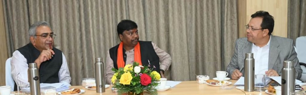 रायपुर : वन मंत्री केदार कश्यप ने ली आईडीसी की बैठक