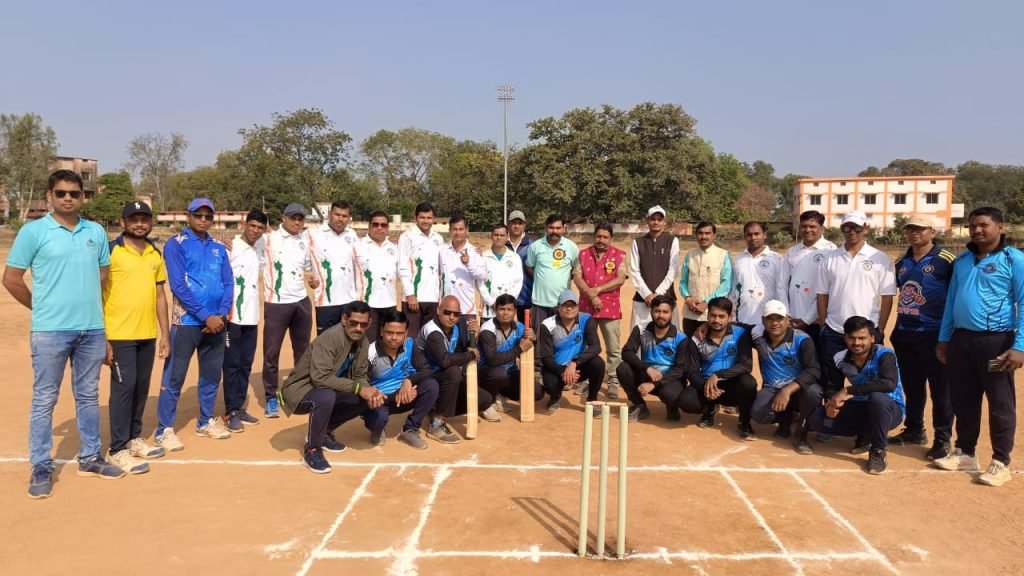 छुरा कोसमी पाटसिवनी रसेला के बीच होगा खिताबी मुकाबला