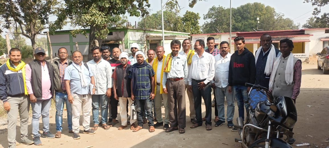 छः महीने के मासूम की हत्या का मामला आया,सर्व आदिवासी समाज की जांच दल पहुंची मुदवेंडी