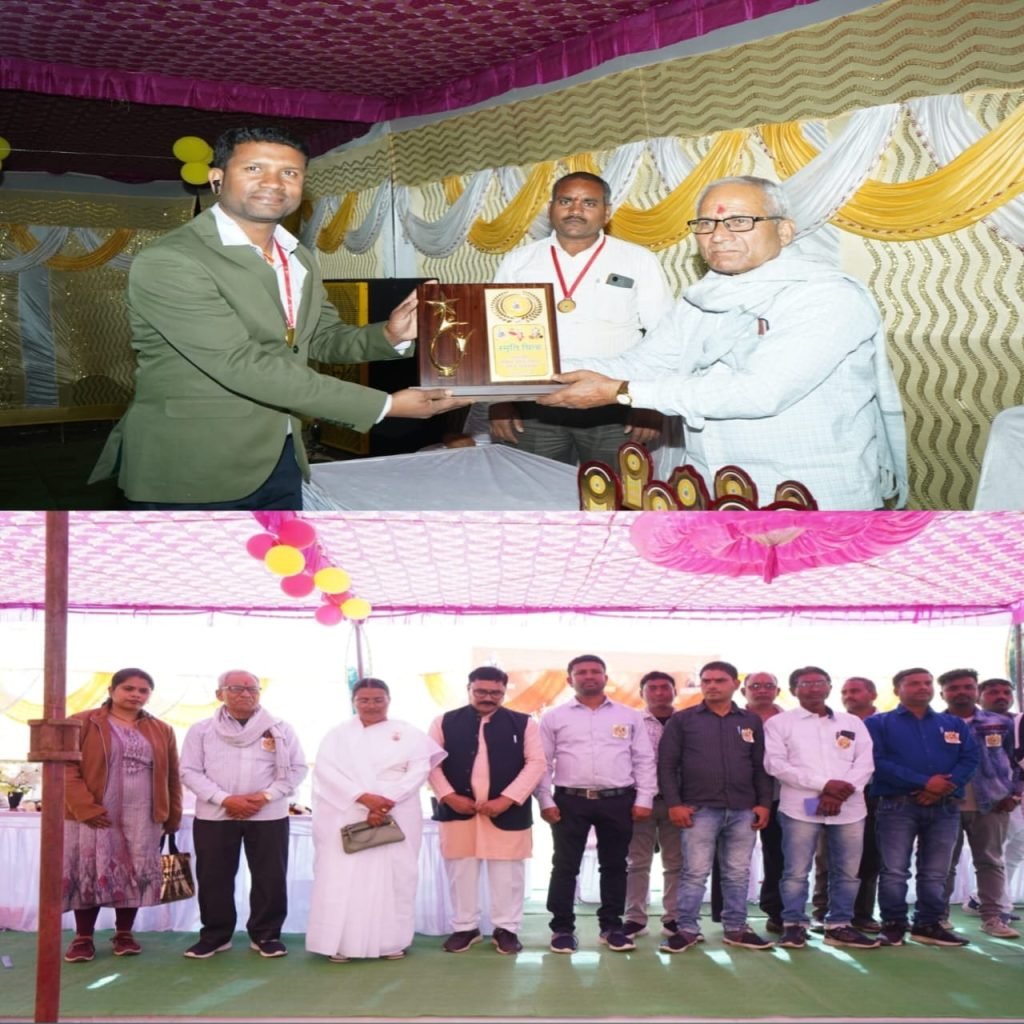 रौनियार समाज समिति बकिरमा इकाई अंबिकापुर द्वारा समाज में फैले कुरीतियों को लेकर की गई विशाल समेलन।