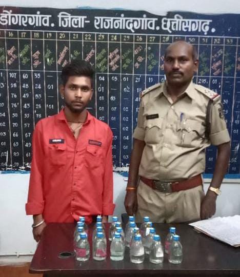 अवैध रूप से शराब रखकर बिक्री करते आरोपी को किया गिर0