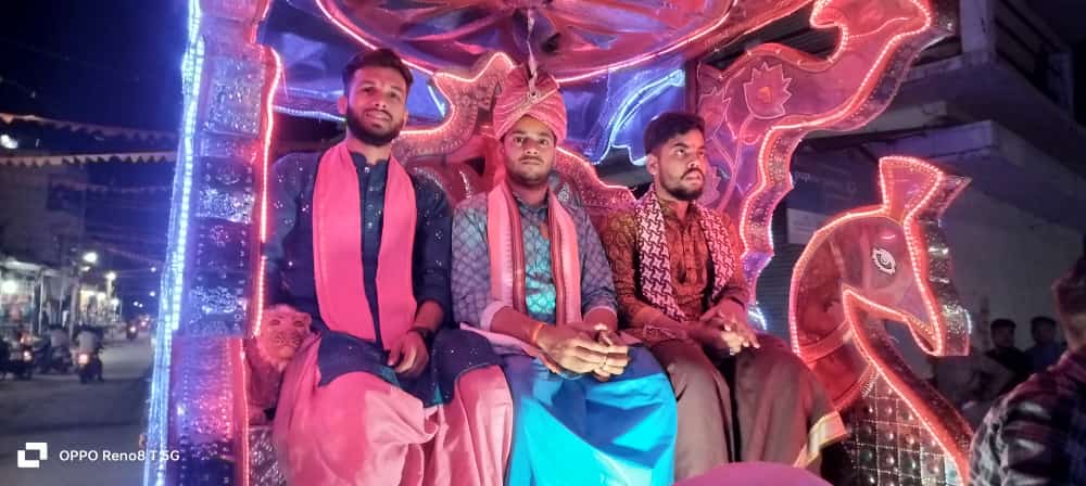 तुलसी वर्षा, गीता सार व परीक्षित मोक्ष की कथा सुन झूमे श्रद्धालु