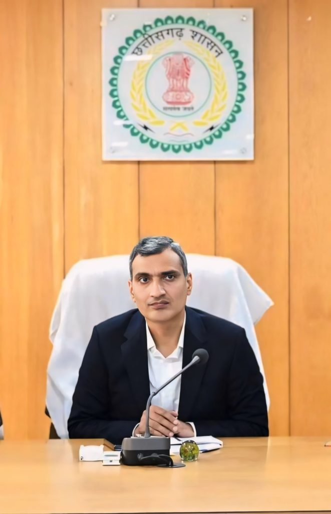 कलेक्टर श्री शर्मा ने की भयमुक्त व प्रलोभन मुक्त होकर मतदान की अपील