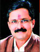 प्रत्येक मतदाता मतदान कर अपना कर्तव्य ही नहीं देश के प्रति जिम्मेदारी का निर्वहन करें-संतोष उपाध्याय