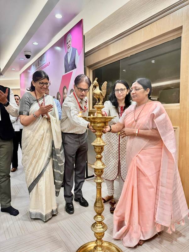 महिला एवं बाल विकास मंत्रालय ने महिला सशक्तिकरण पर 100 दिवसीय विशेष जागरूकता अभियान शुरू किया