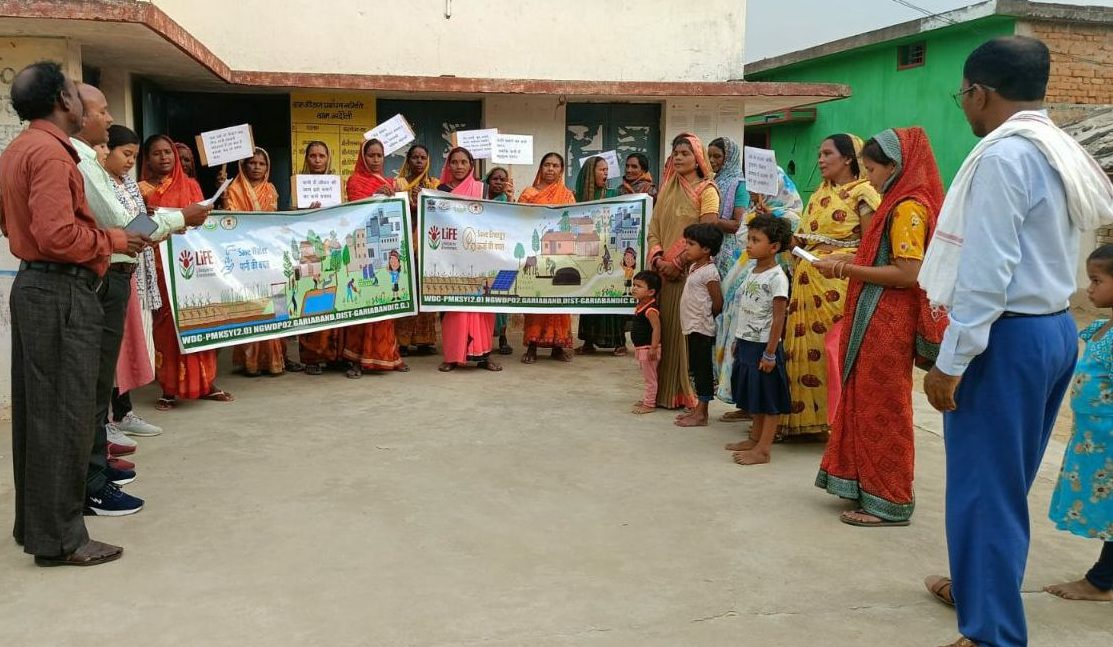 वाटरशेड द्वारा जलग्रहण समिति सढौली में पर्यावरण जागरूकता रैली का आयोजन