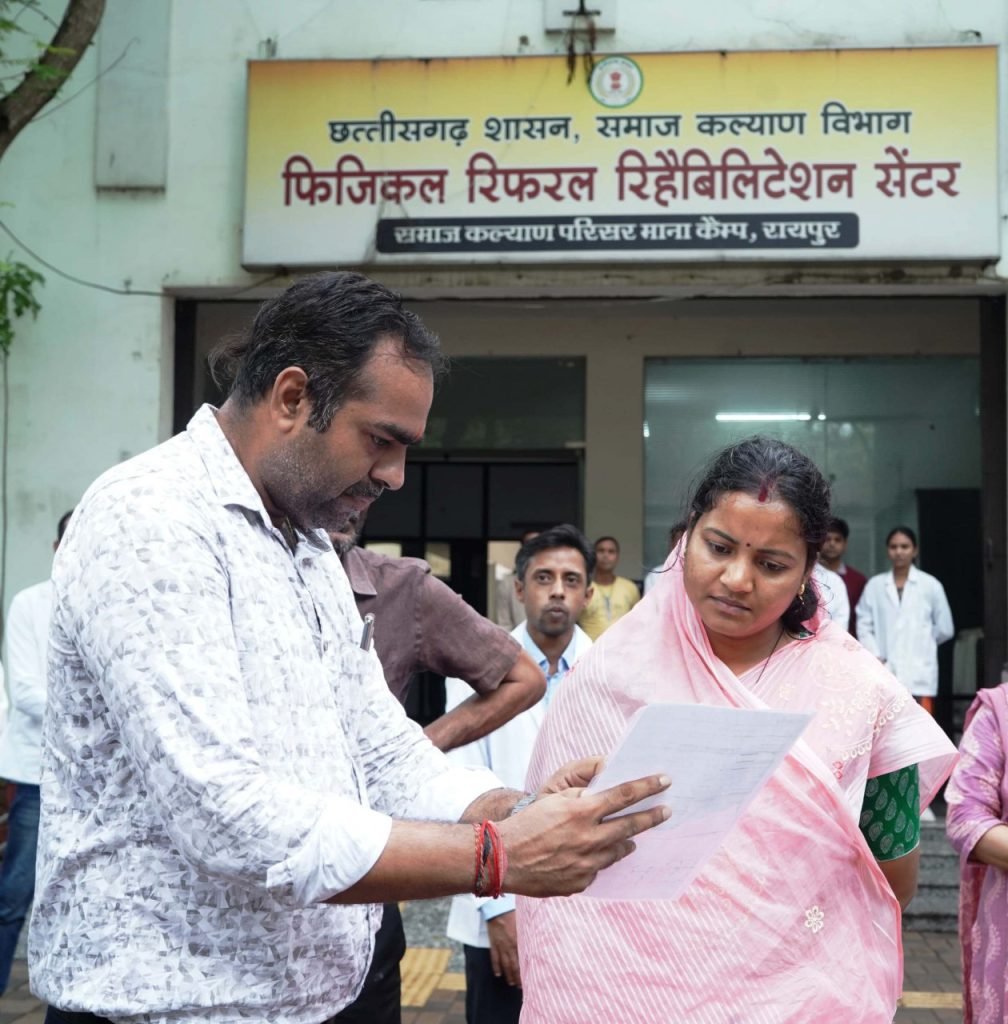 महिला एवं बाल विकास मंत्री श्रीमती लक्ष्मी राजवाड़े ने माना के वृद्धाश्रम एवं वृद्धाश्रम बाल आश्रम का किया औचक निरीक्षण